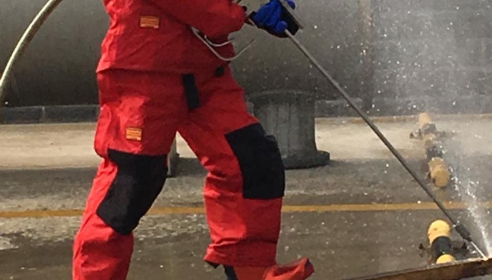 Hydroblasting & Ultra-High Pressure Cleaning 01 自动化技术清洗, 涂层清除, 自动清洗技术, 除焦, 锅炉除渣